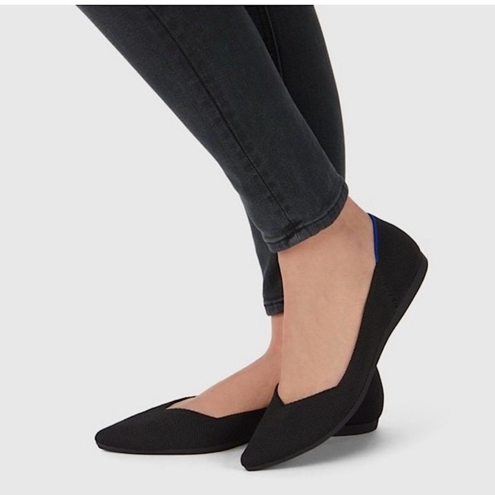 Rothy’s the Point solid black pointy toe knit flats fits size 7